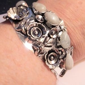 Stunning 925 Sterling Silver Moonstone Cuff Bracelet